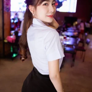 เด็กเอ็นร้อยเอ็ด เมือง ตรงปก ชงเหล้า